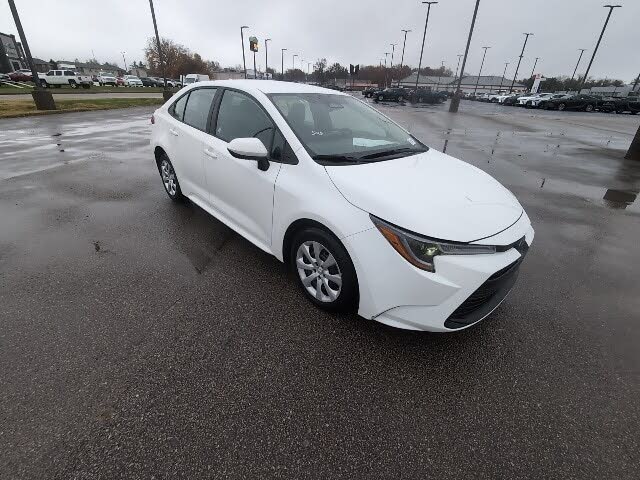 2024 Toyota Corolla LE FWD