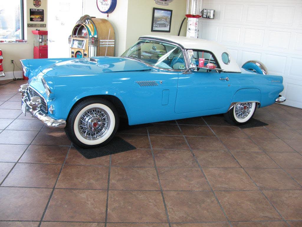 1956 Ford Thunderbird