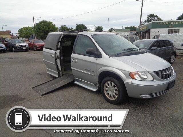 2003 Chrysler Town & Country LX FWD