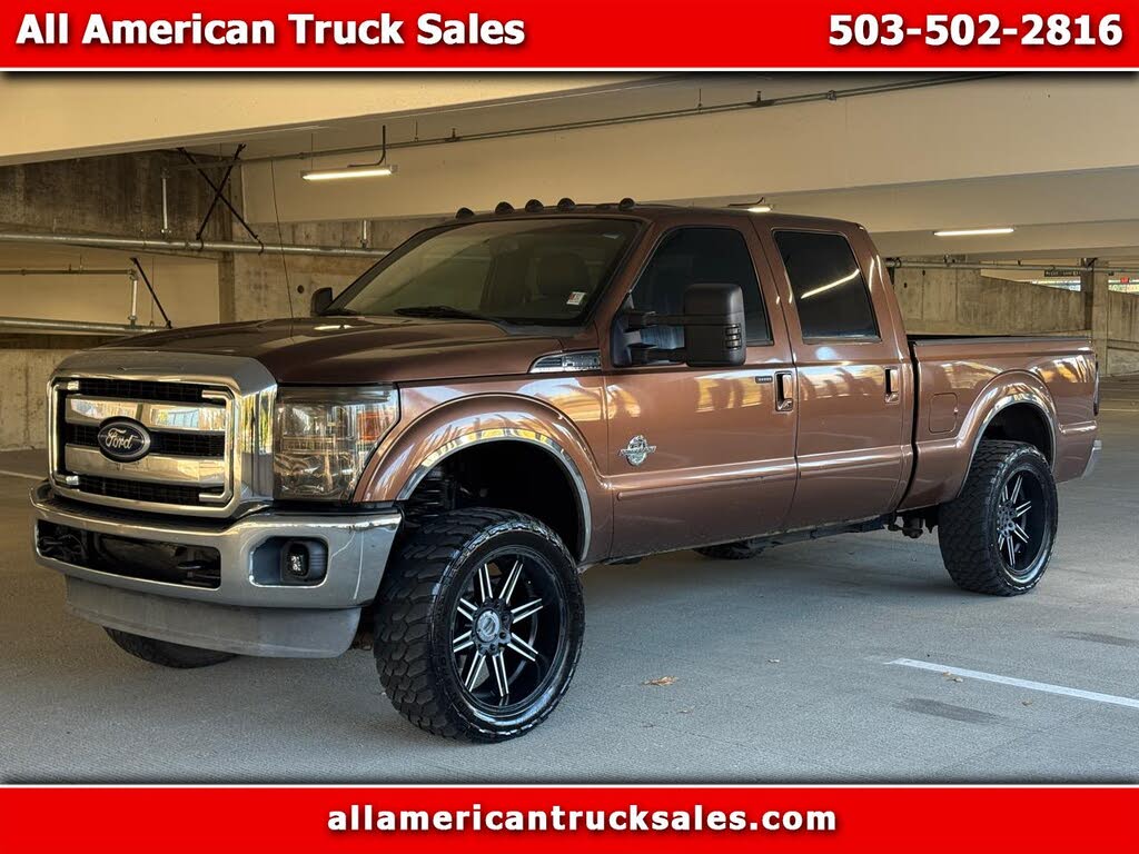 2011 Ford F-250 Super Duty Lariat Crew Cab 4WD