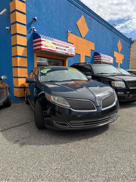 2013 Lincoln MKS Sedan