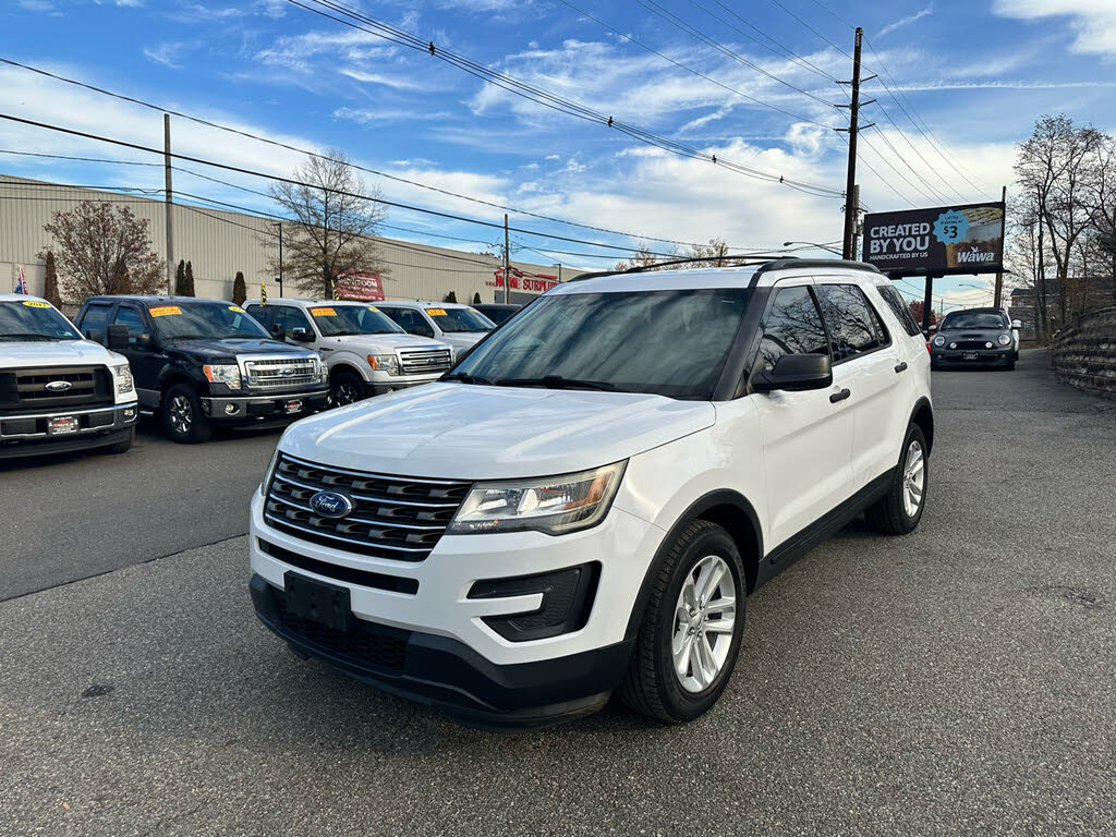 2017 Ford Explorer Base