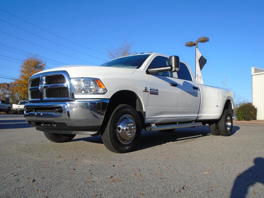 2017 RAM 3500 Tradesman Crew Cab LB DRW 4WD
