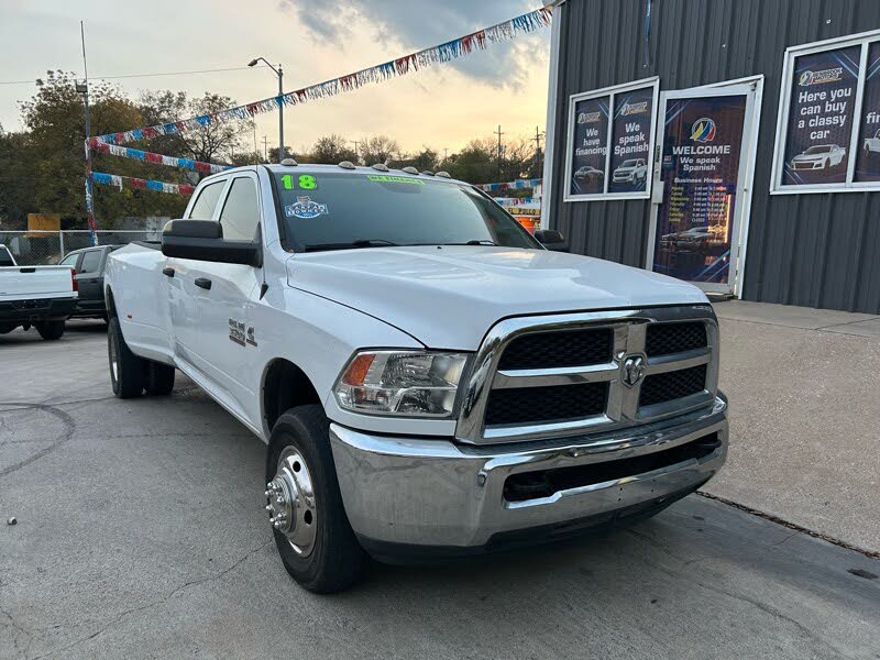 2018 RAM 3500 Tradesman Crew Cab LB DRW 4WD