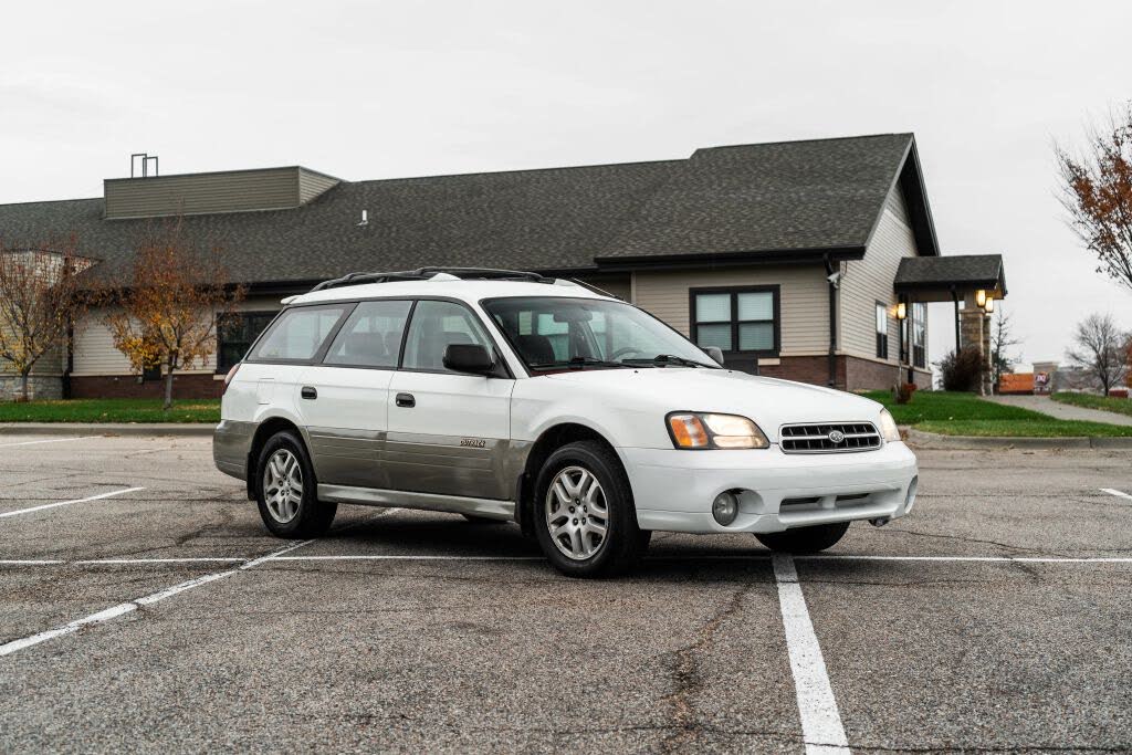 2000 Subaru Outback Base Wagon