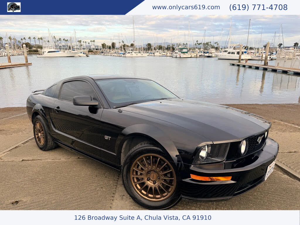 2006 Ford Mustang GT Premium RWD