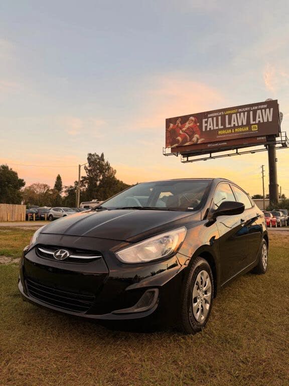 2017 Hyundai Accent SE Sedan FWD
