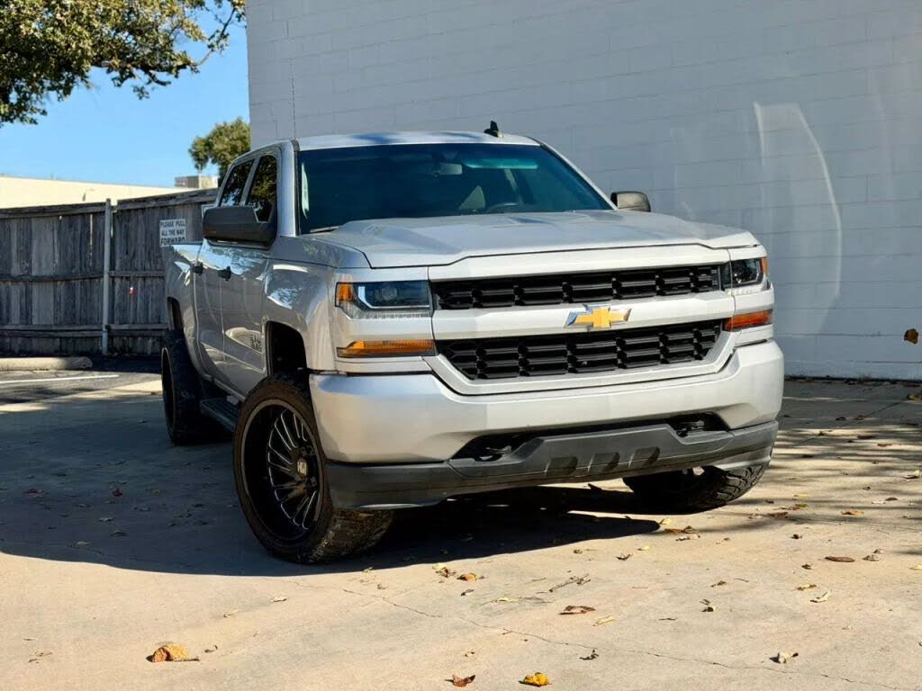 2018 Chevrolet Silverado 1500 Custom Crew Cab RWD