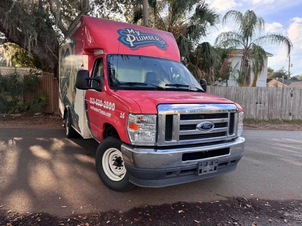 2021 Ford E-Series Chassis E-350 SD Cutaway SB RWD