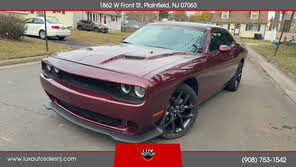 Dodge Challenger SXT RWD