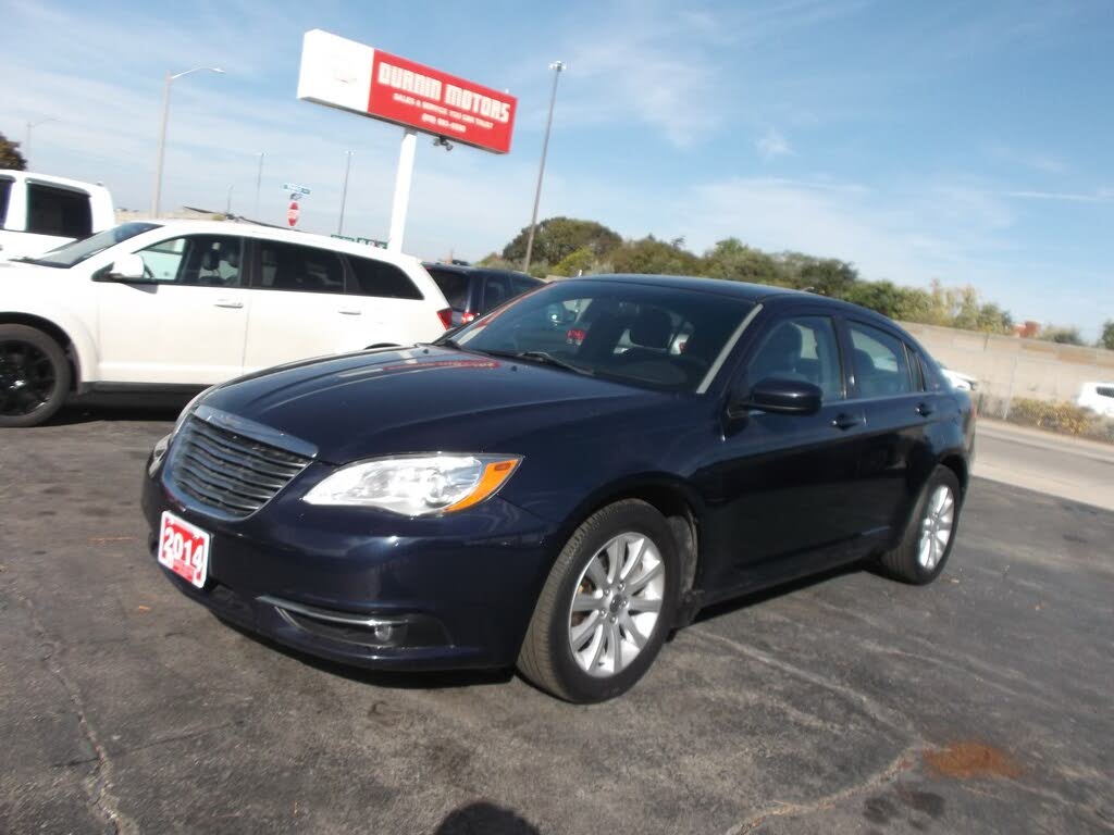 2014 Chrysler 200 Touring FWD