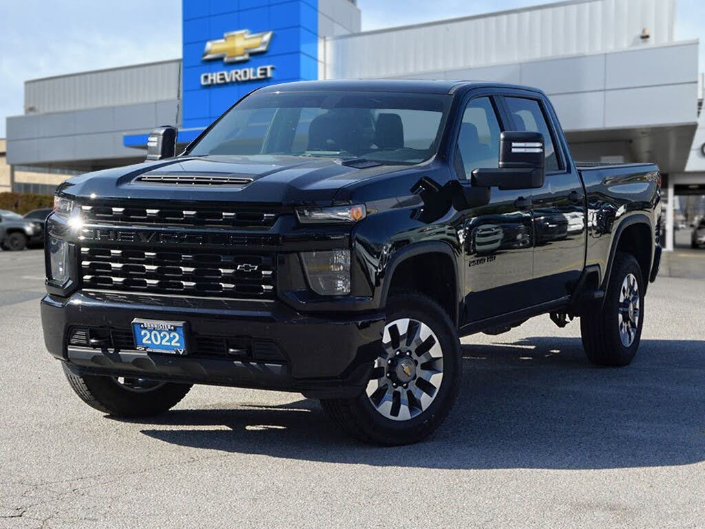 2022 Chevrolet Silverado 2500HD Custom Crew Cab 4WD
