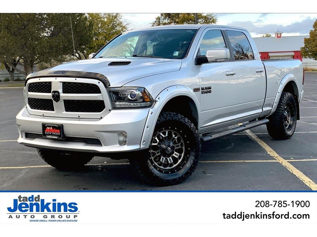 2017 RAM 1500 Sport Crew Cab 4WD