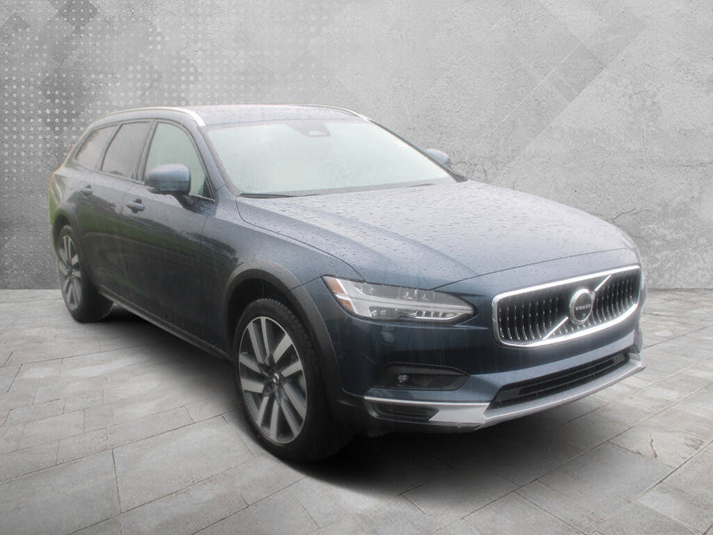 2025 Volvo V90 Cross Country B6 Plus AWD
