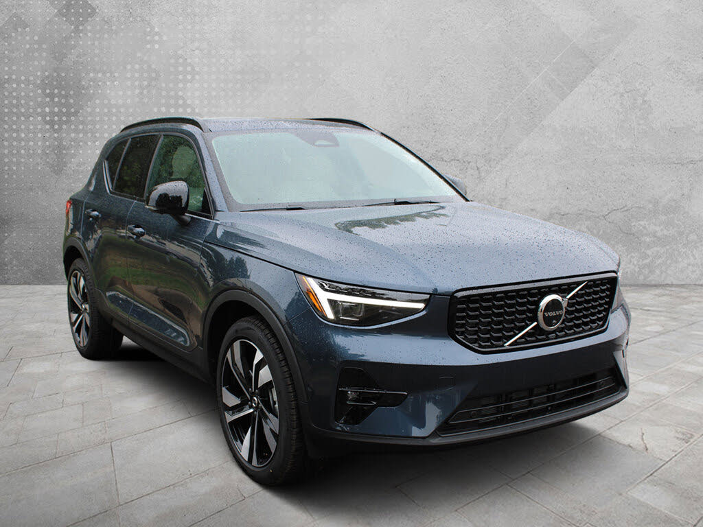 2026 Volvo XC40 B5 Ultra AWD