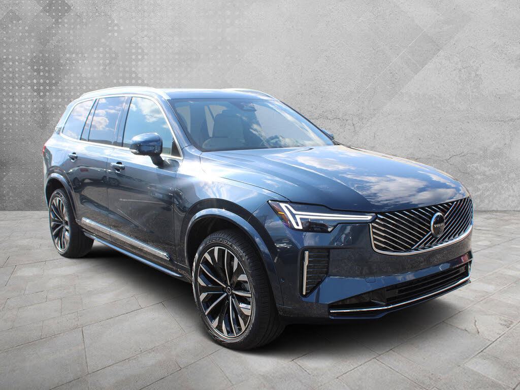 2026 Volvo XC90 B6 Plus 7-Passenger AWD