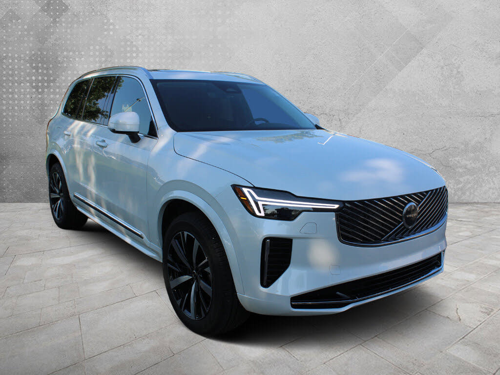 2026 Volvo XC90 B5 Core AWD