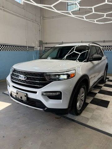 2023 Ford Explorer XLT RWD