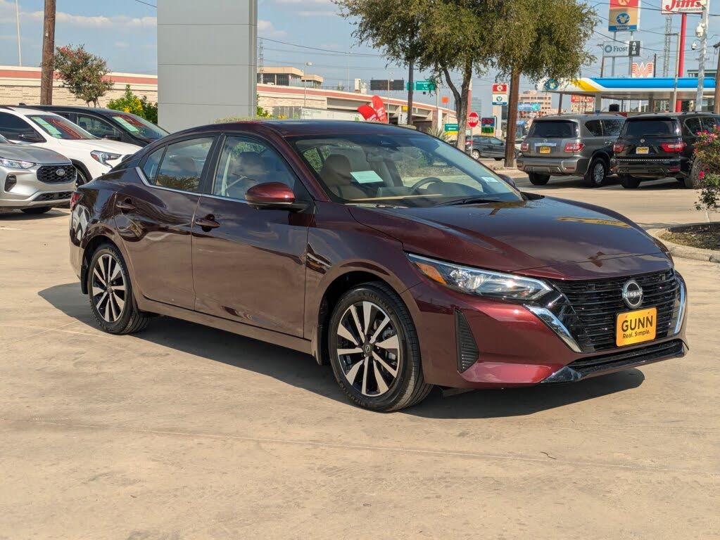 2025 Nissan Sentra SV FWD