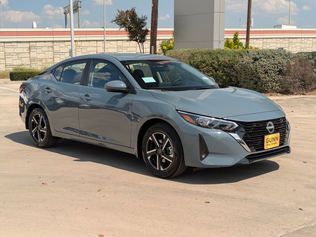 2025 Nissan Sentra SV FWD