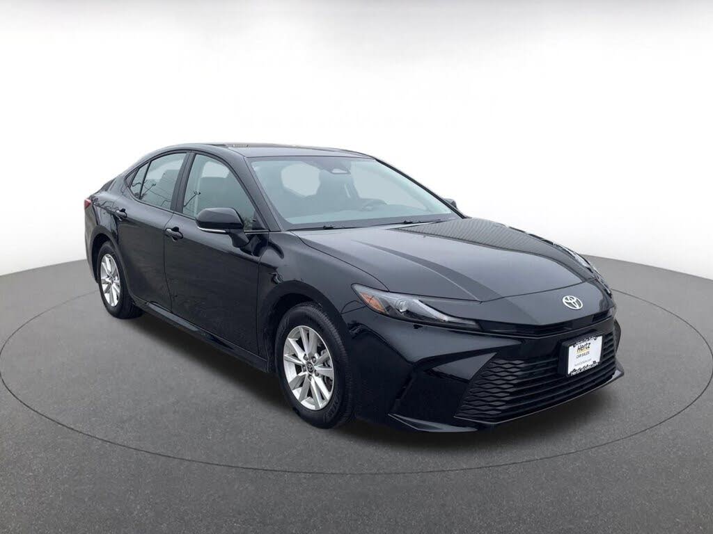 2025 Toyota Camry LE FWD