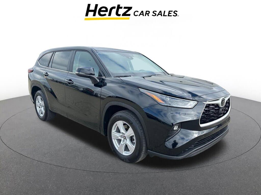 2025 Toyota Highlander LE FWD