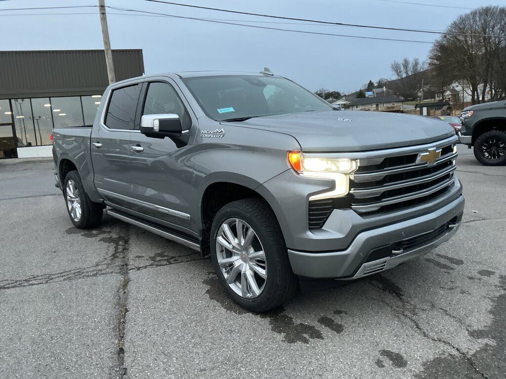2026 Chevrolet Silverado 1500 High Country Crew Cab 4WD
