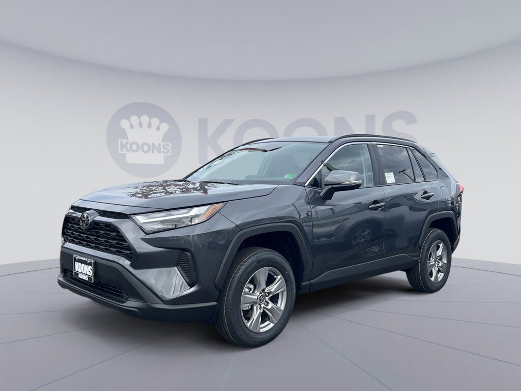 2025 Toyota RAV4 XLE AWD