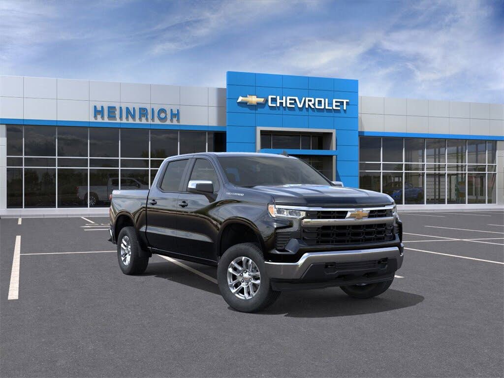 2026 Chevrolet Silverado 1500 LT Crew Cab 4WD