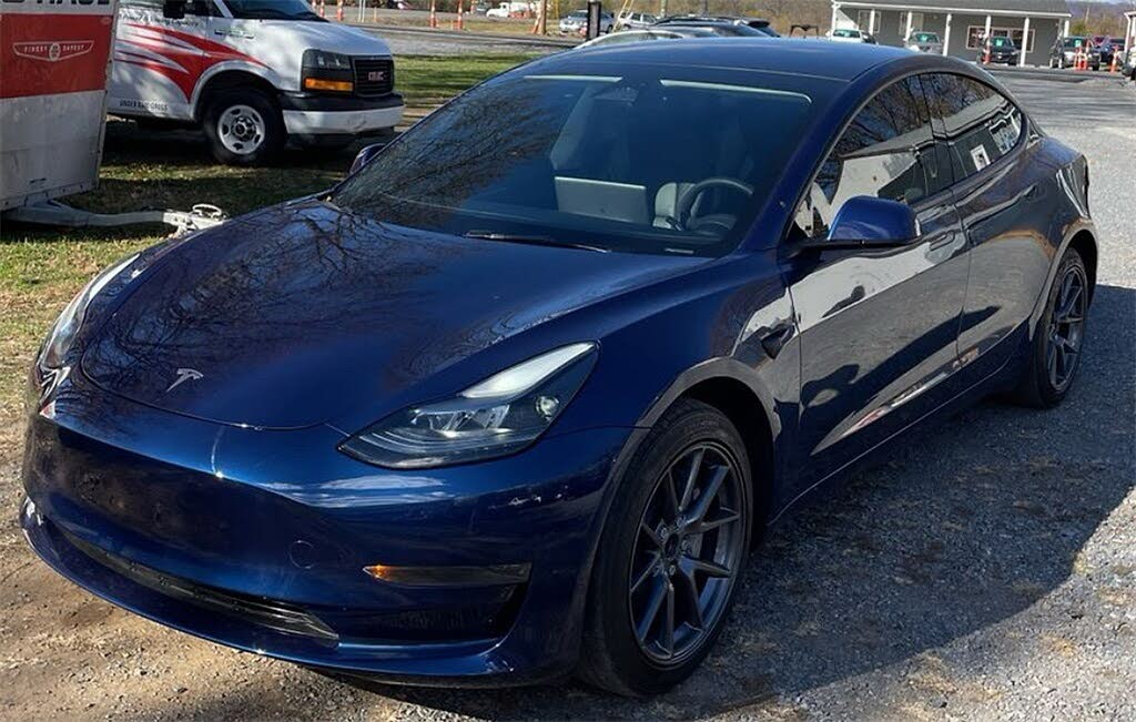 2023 Tesla Model 3 RWD