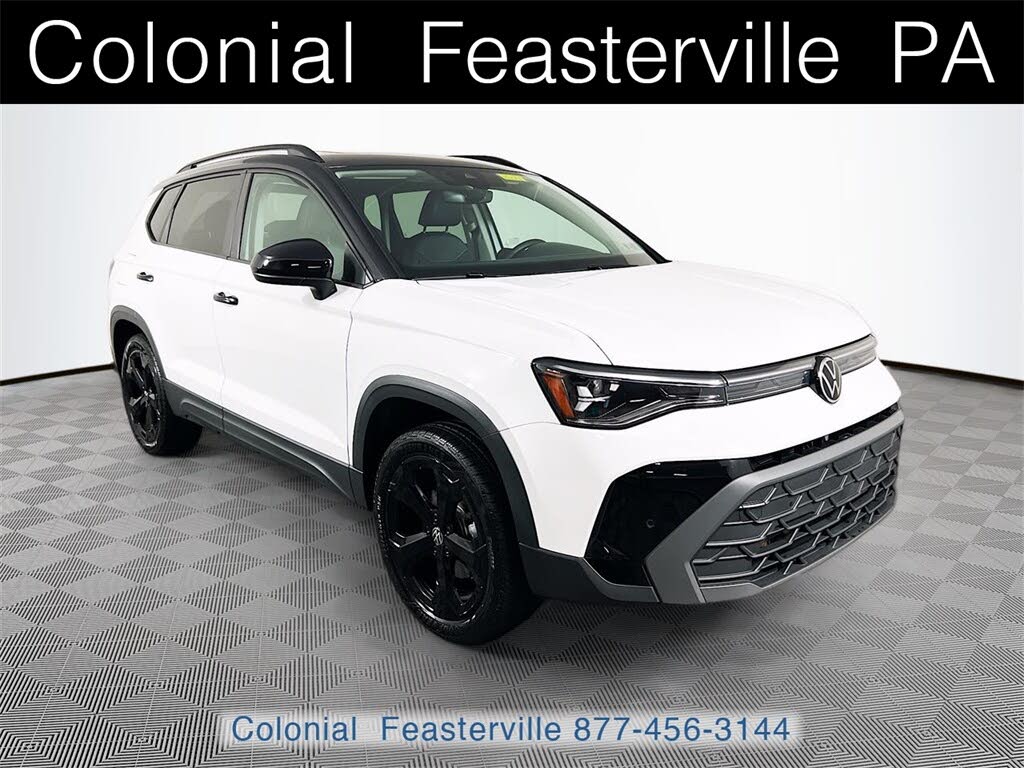 2025 Volkswagen Taos SE Black 4Motion