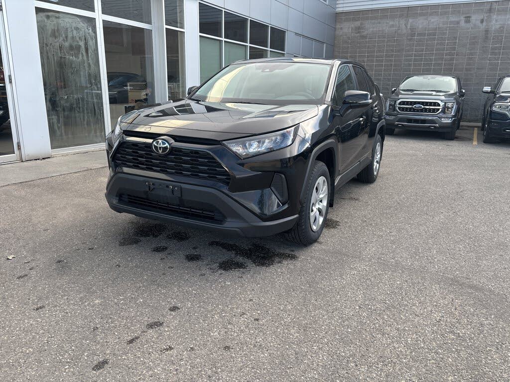 2022 Toyota RAV4 LE AWD