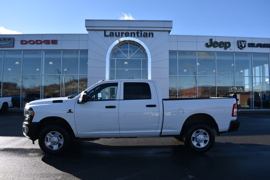 RAM 3500 Tradesman Crew Cab 4WD 2023