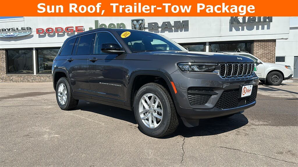 2025 Jeep Grand Cherokee Laredo 4WD