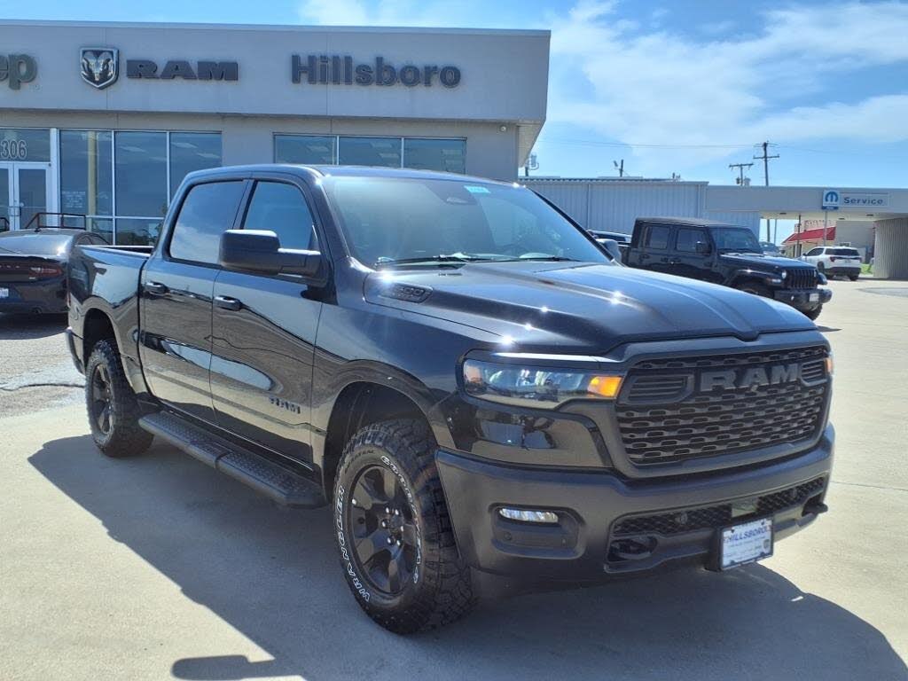 2025 RAM 1500 Warlock 4dr Crew Cab 4WD