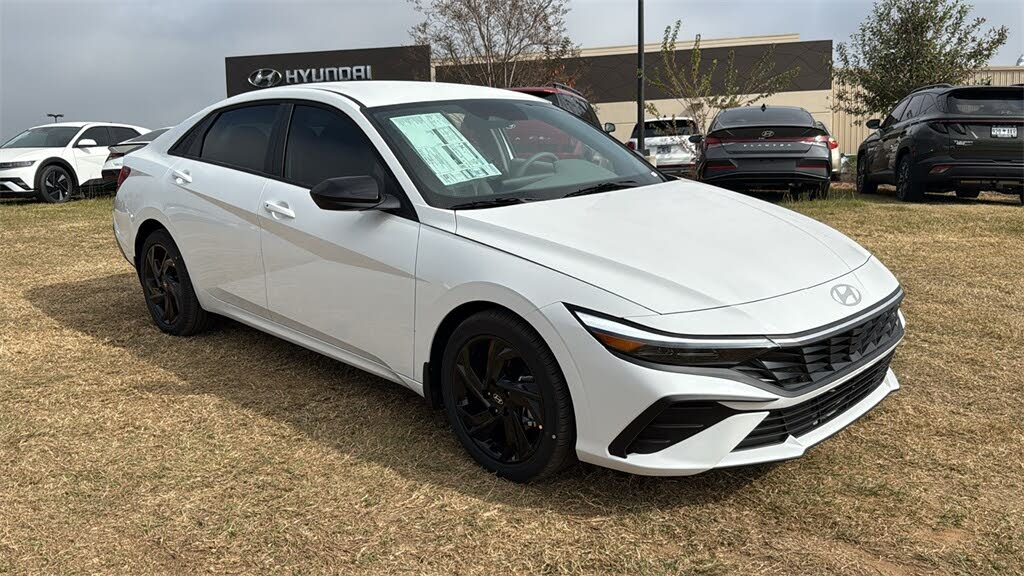 2026 Hyundai Elantra SEL Sport FWD