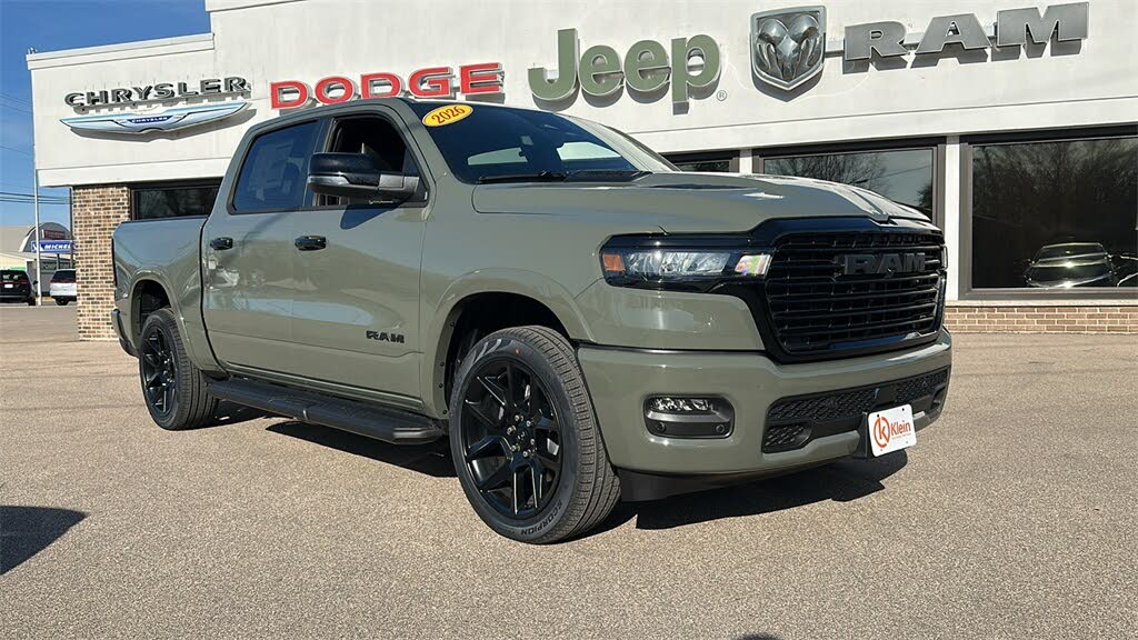 2026 RAM 1500 Laramie Crew Cab 4WD