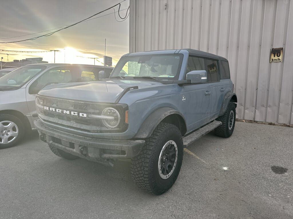 Ford Bronco Outer Banks 4-Door 4WD 2024