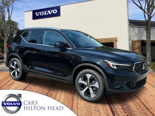 2025 Volvo XC40 B5 Core Bright Theme AWD