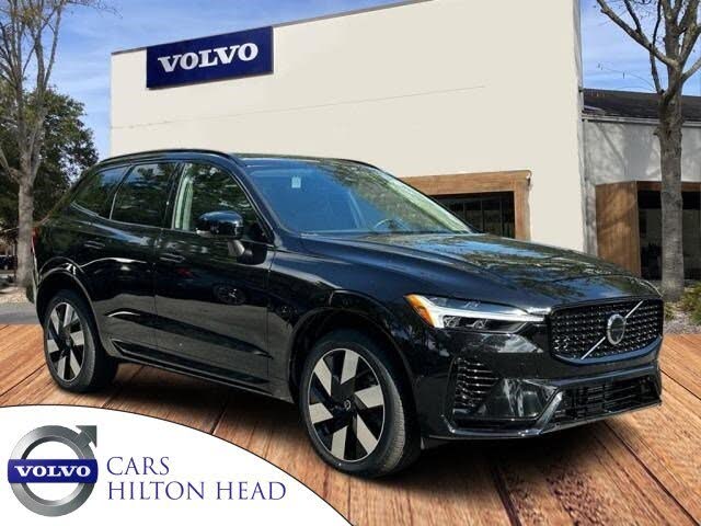 2025 Volvo XC60 Recharge T8 Plus Dark Theme eAWD