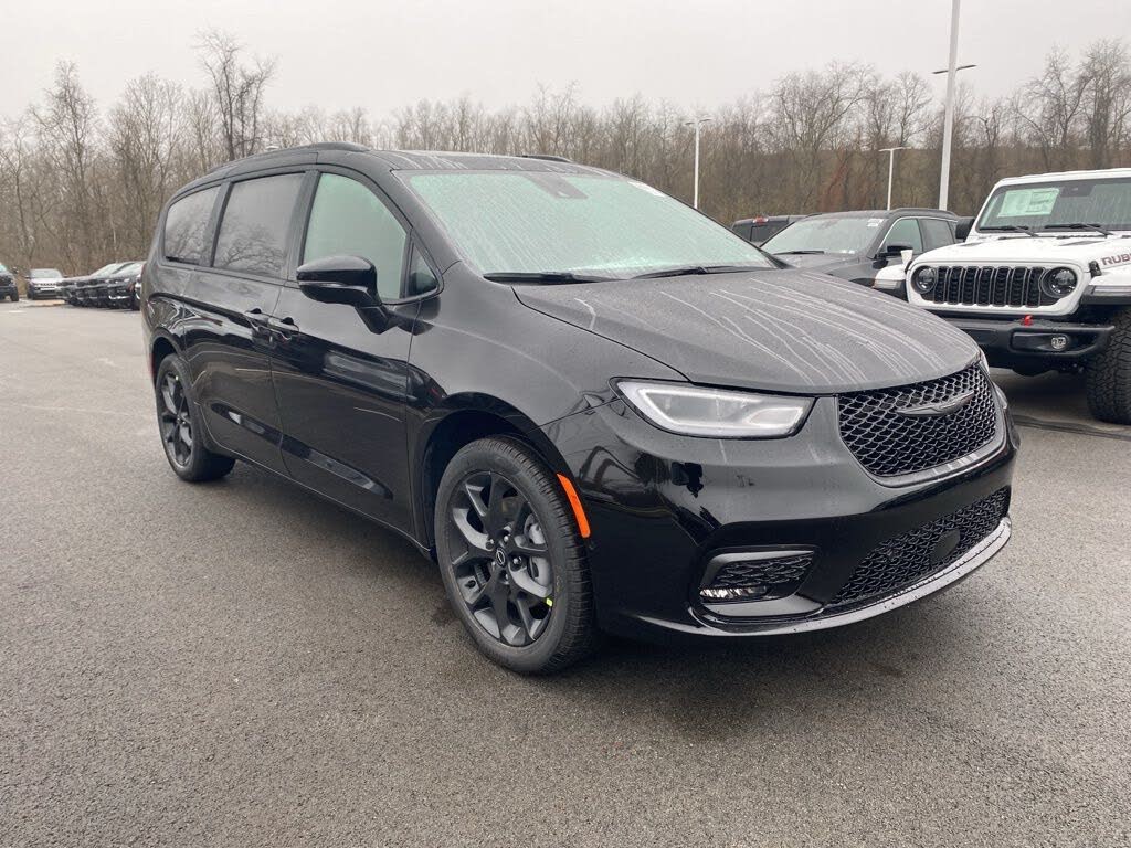 2026 Chrysler Pacifica Limited AWD