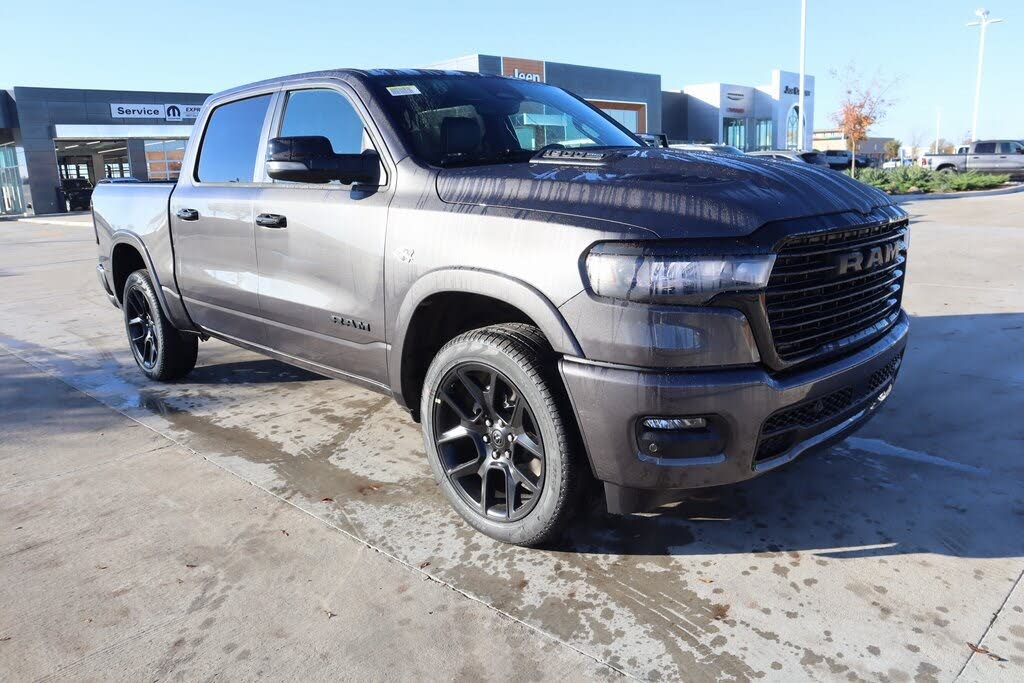2026 RAM 1500 Laramie Crew Cab 4WD