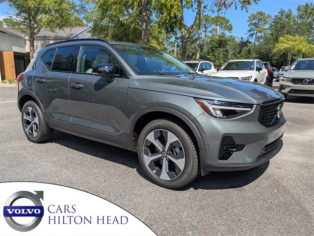 2026 Volvo XC40 B4 Plus FWD