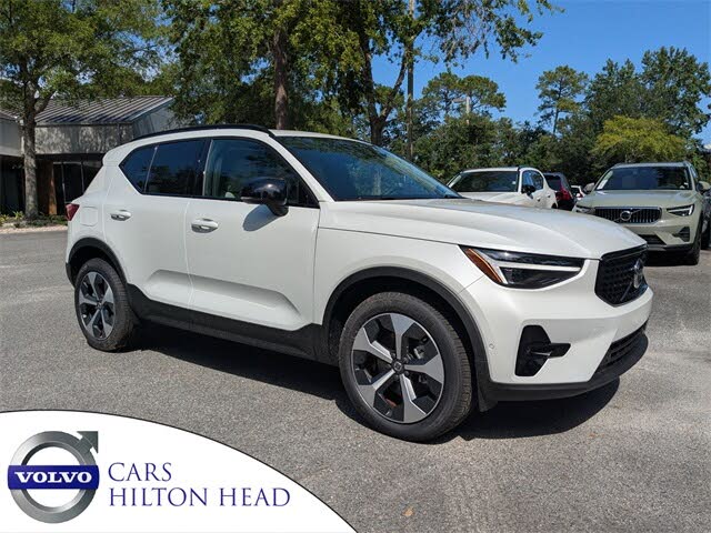 2026 Volvo XC40 B5 Plus AWD