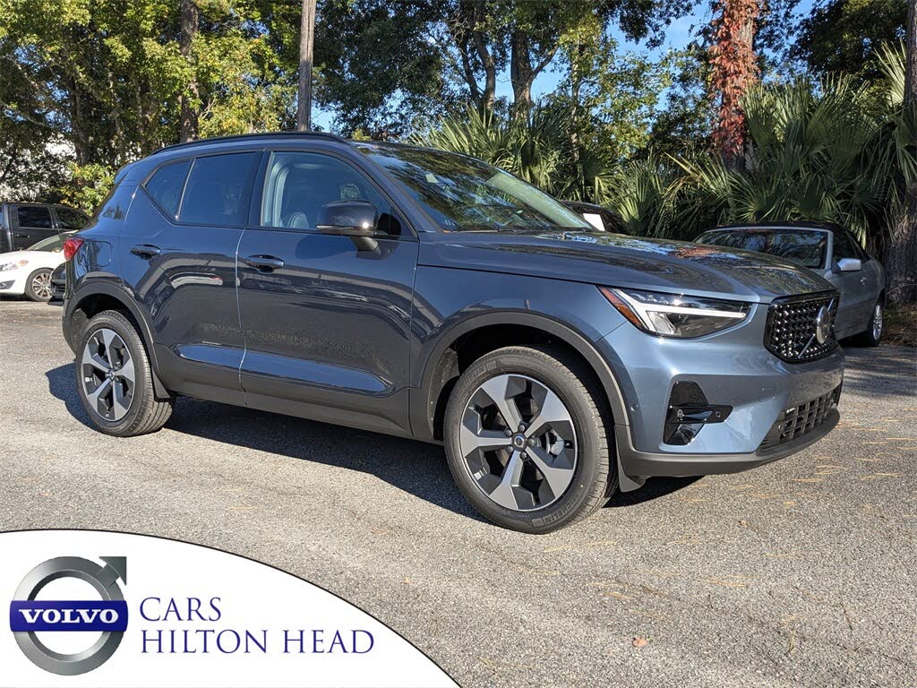 2026 Volvo XC40 B4 Plus FWD