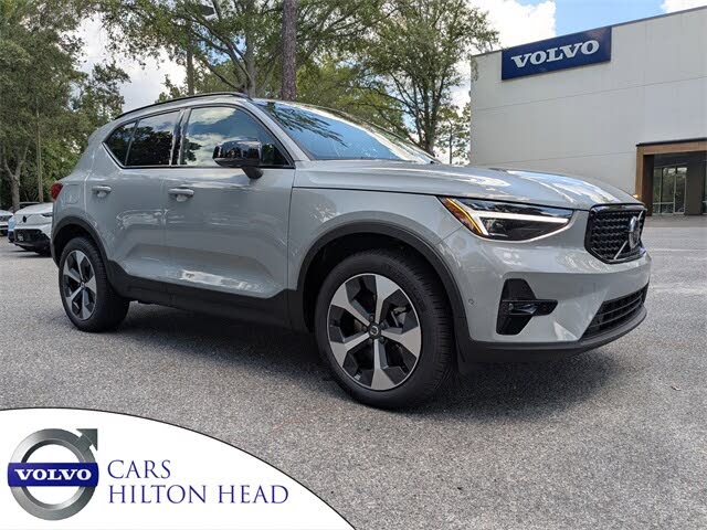 2026 Volvo XC40 B5 Plus AWD