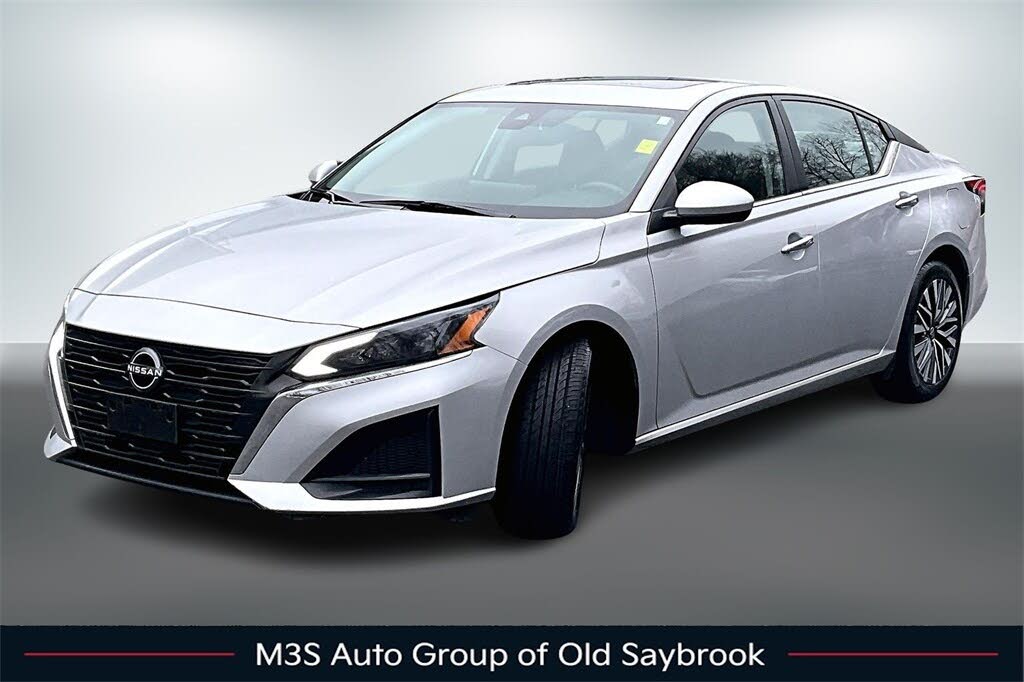 2023 Nissan Altima 2.5 SV FWD