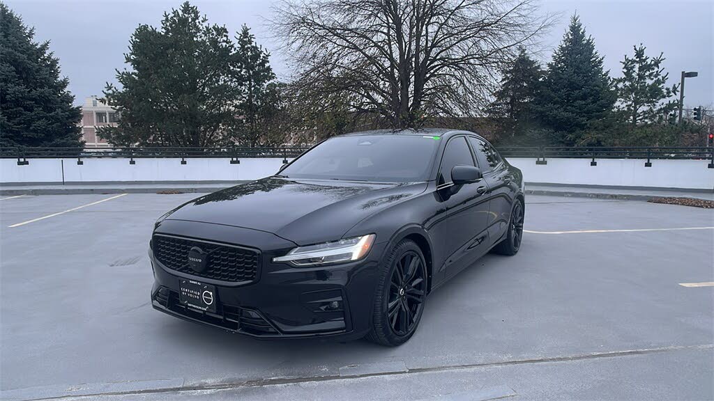 2023 Volvo S60 B5 Plus Black Edition AWD
