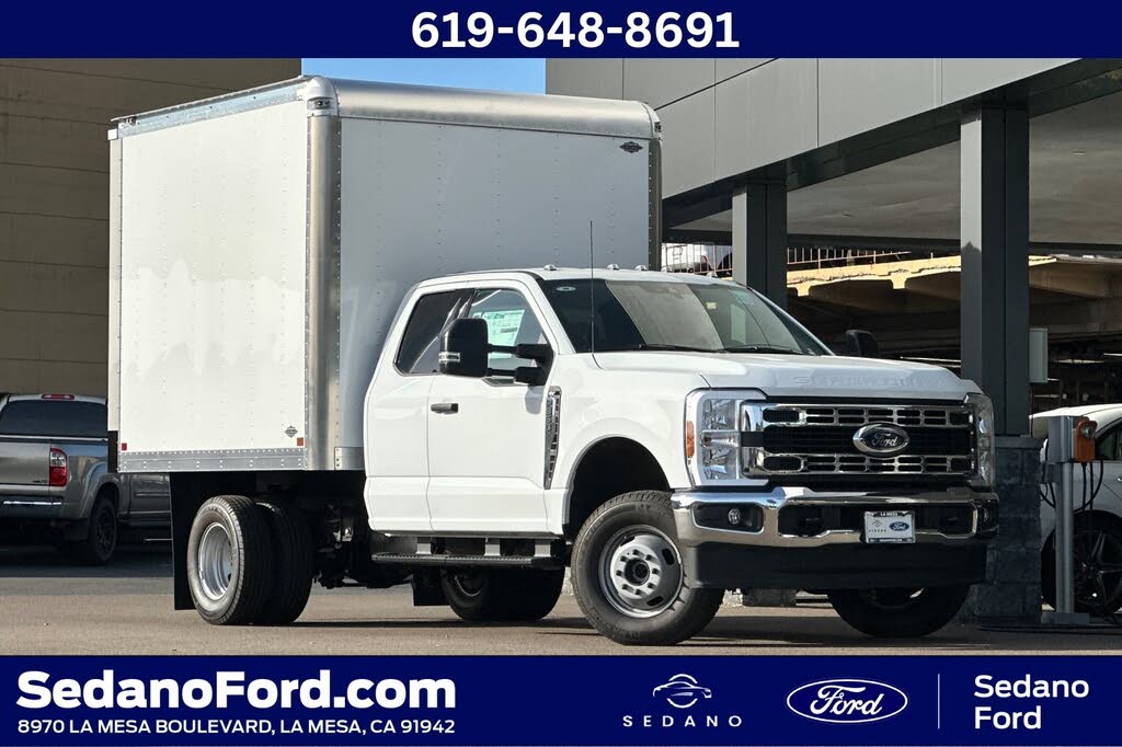 2024 Ford F-350 Super Duty Chassis XLT SuperCab DRW 4WD