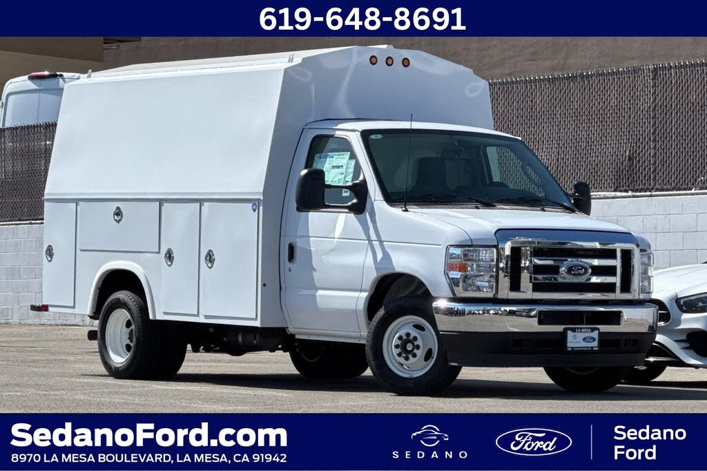 2025 Ford E-Series Chassis E-350 SD Cutaway SB DRW RWD